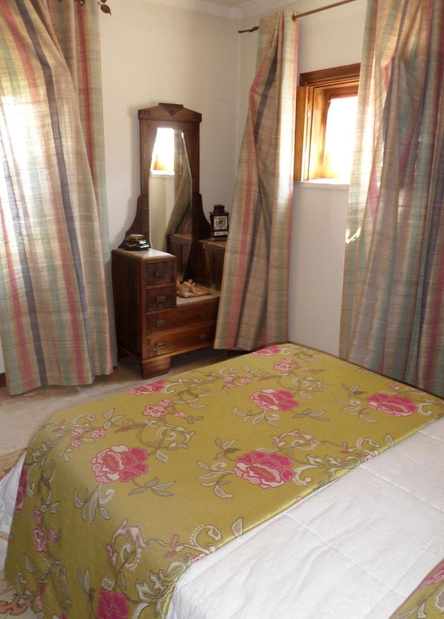 Casal Dos 5 Hotel Minde Room photo