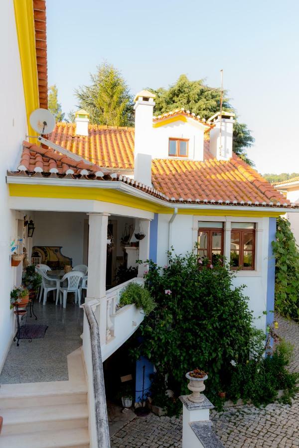 Casal Dos 5 Hotel Minde Exterior photo